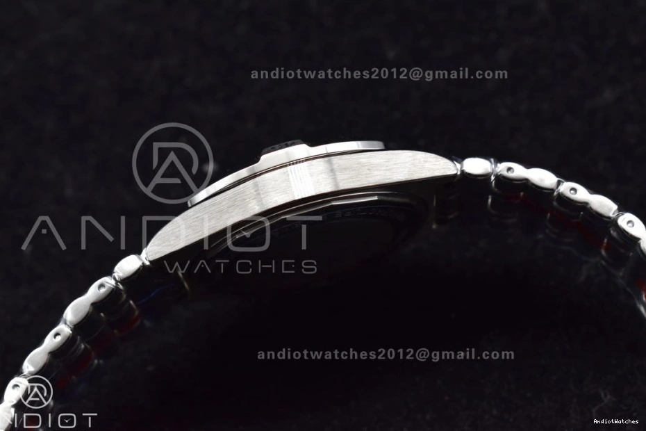 GMT Automatic BLS Chronomat on Dial 40mm Factory 1:1 Bracelet Grey Edition 529 Best A Breitling SS SoftTouch 1011